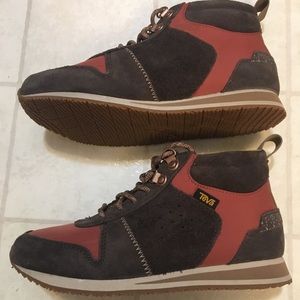 Teva Highside '84 Mid Shoe